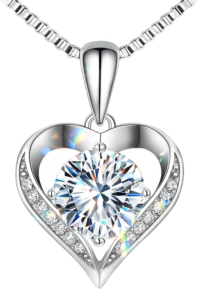 Luxury moissanite heart necklace 2 carat in gift box